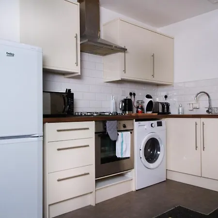 Апартаменты 56b Mina Rd Бристоль